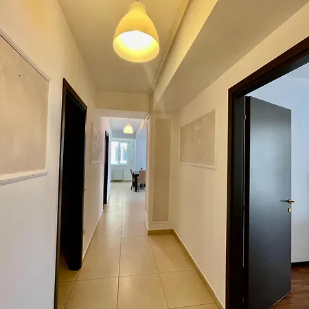 Summerland Apartament *