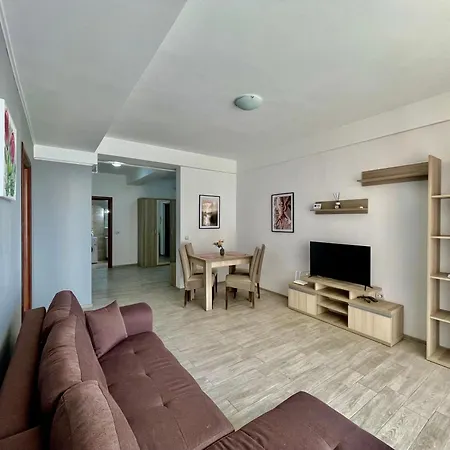 Summerland Apartament