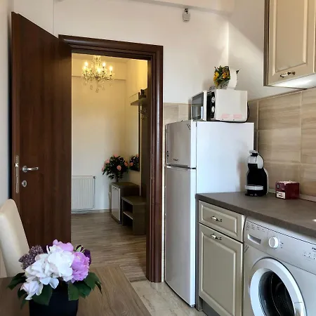 Summerland Apartament